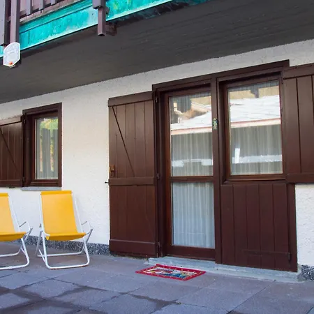 Cervinia Center 2 Min To + Free Garage Apartment *